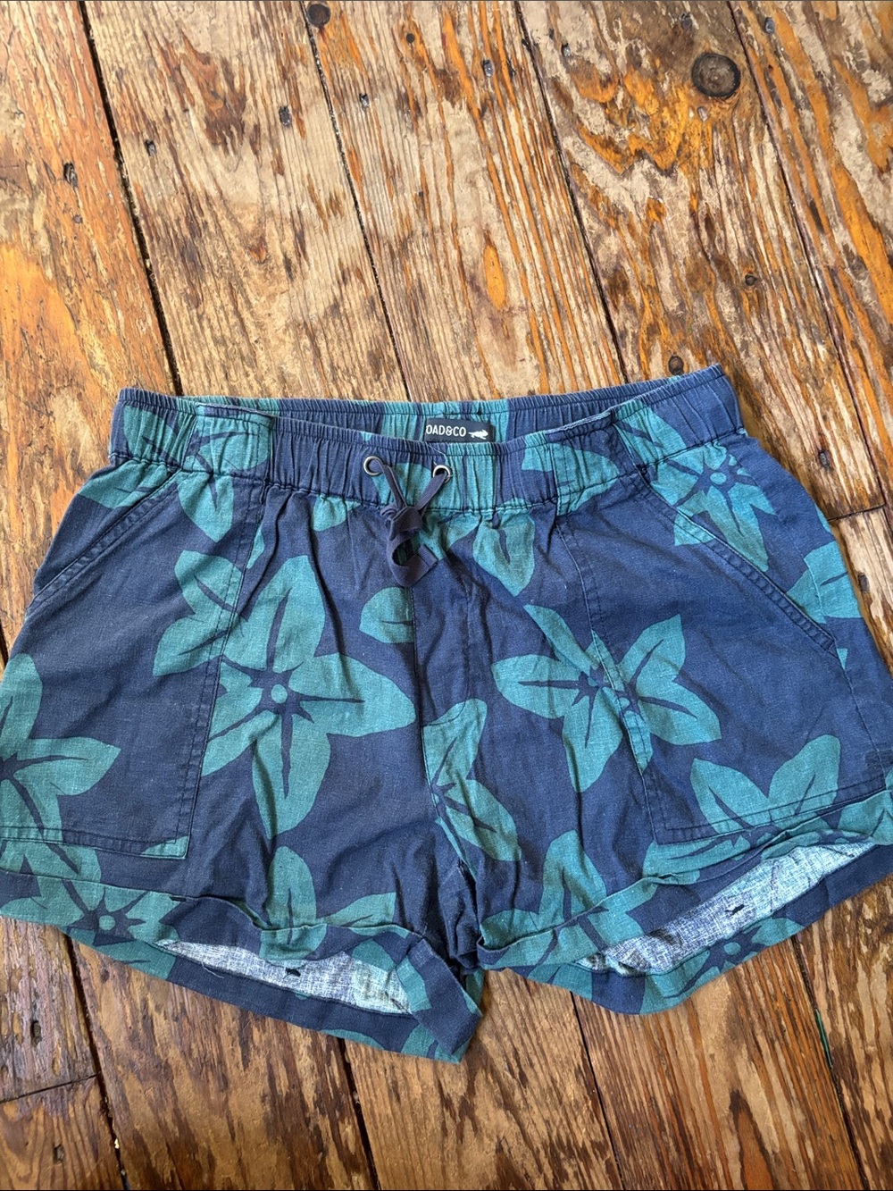 Toad&Co Navy Blue Floral Drawstring Athletic Shorts with Teal Print